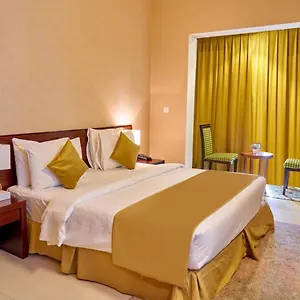 2* Отель Grand Square